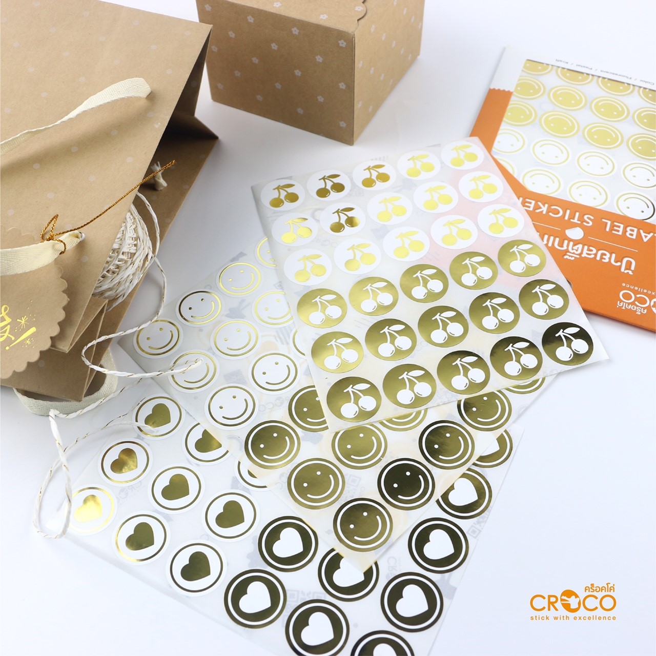สติ๊กเกอร์กระดาษขาวพิมพ์ทอง ลาย Smiley